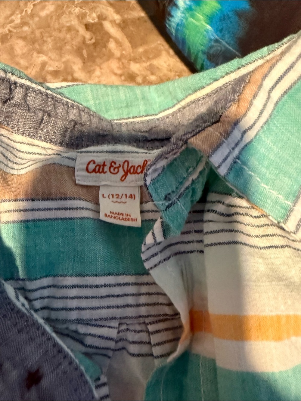 Bundle - Boys Tees, Button downs, shorts - Picture 2 of 6